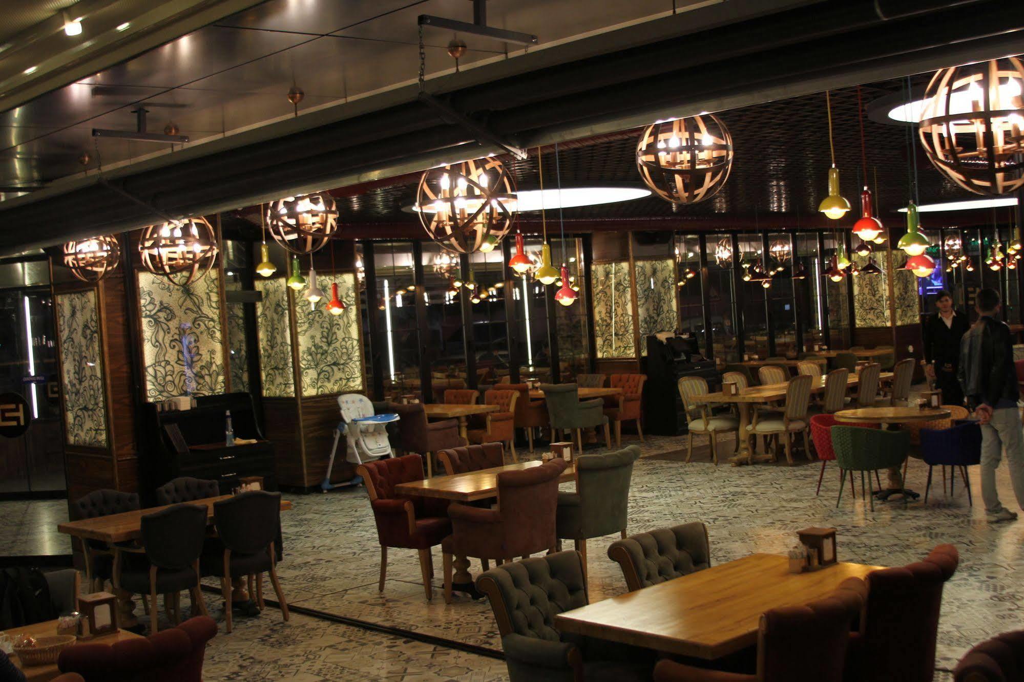 The Corner Sincan